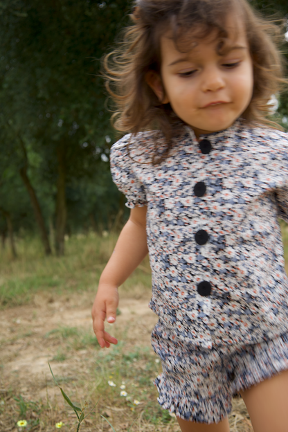 FLOWERS blouse
